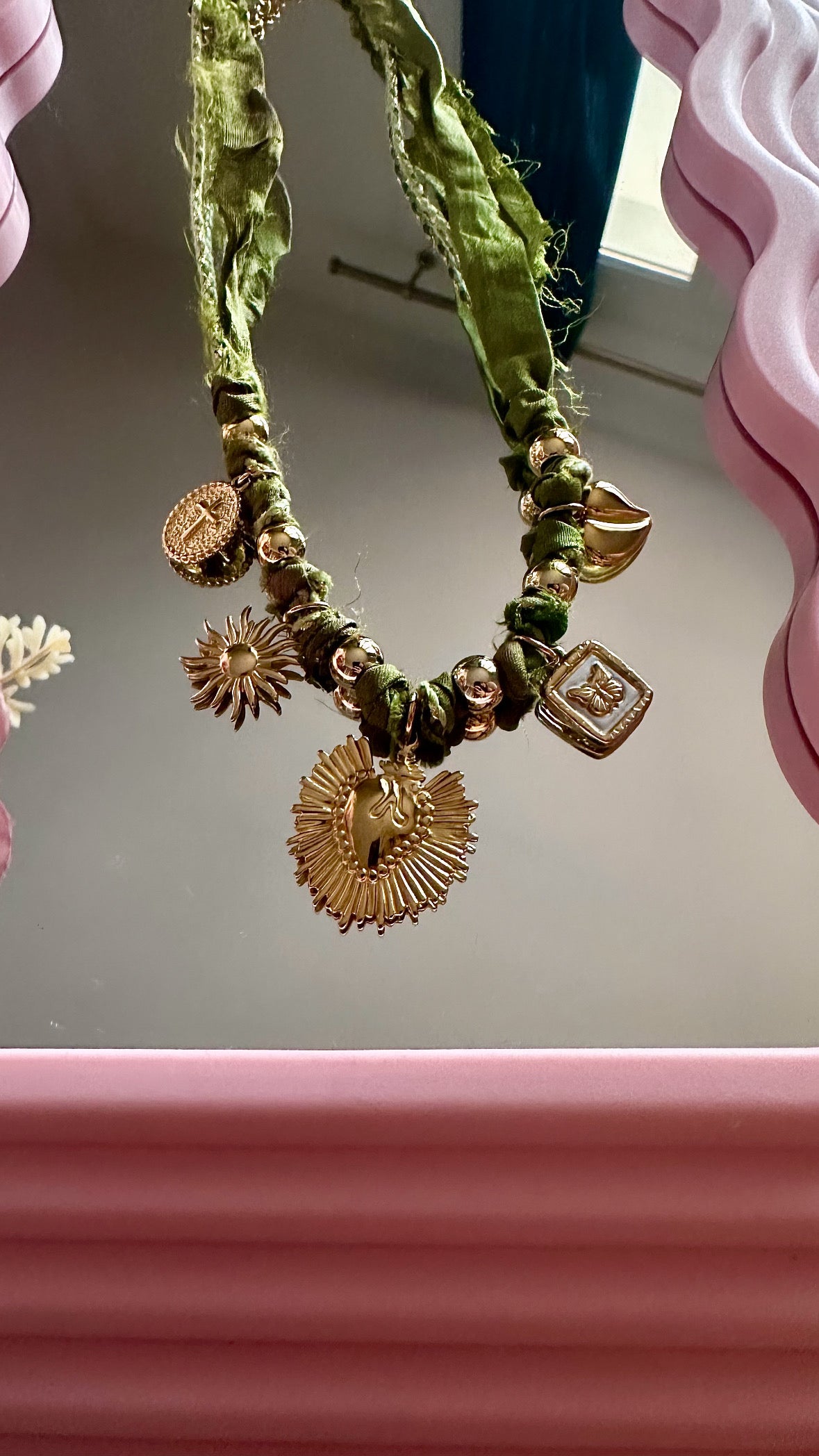 Collier Cathy