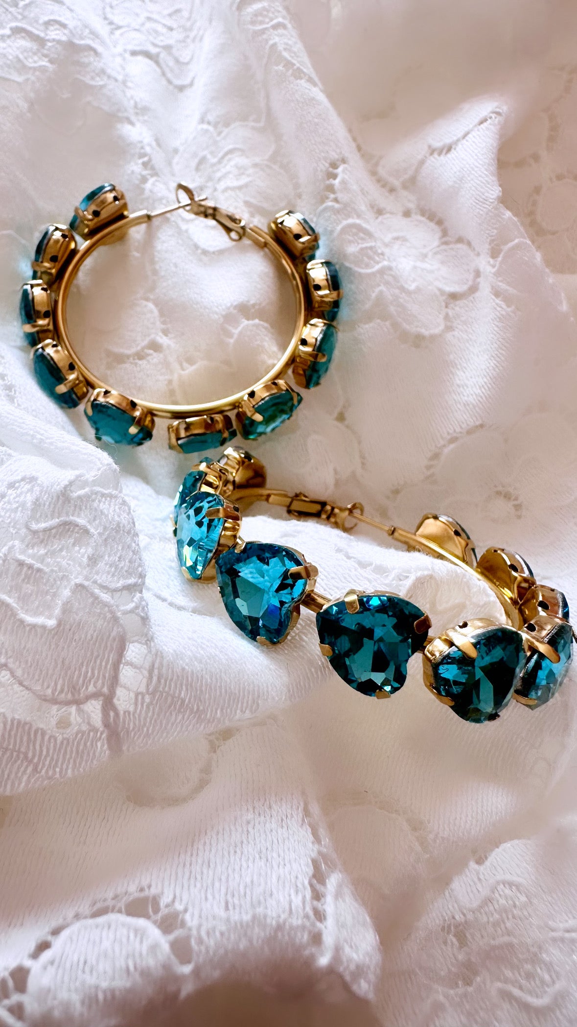 Boucles strass cœurs