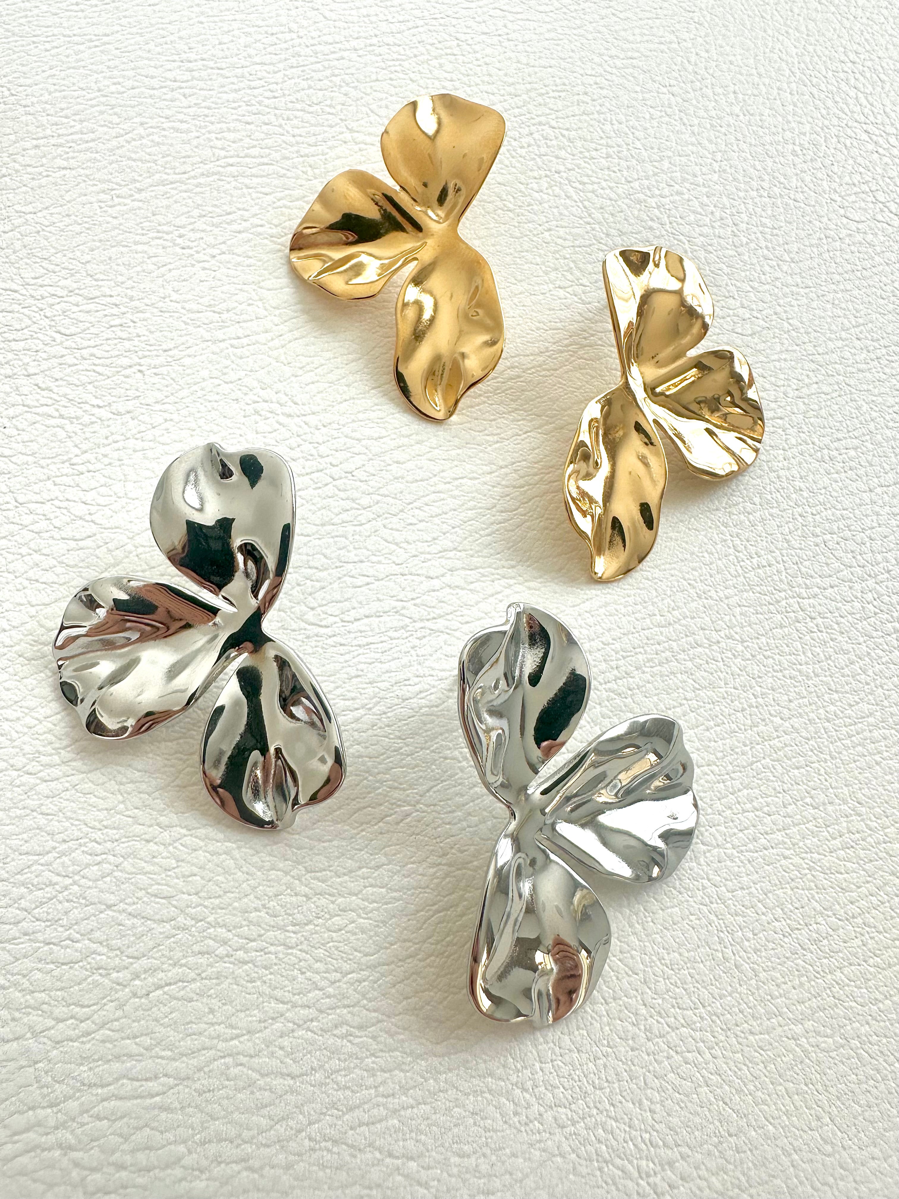 Boucles d’oreilles, feuilles N16